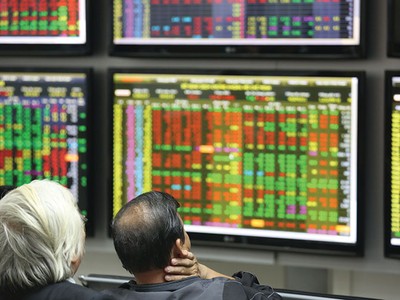 Cổ phiếu ngân hàng là nhóm dẫn dắt VN-Index tăng mạnh thời gian qua