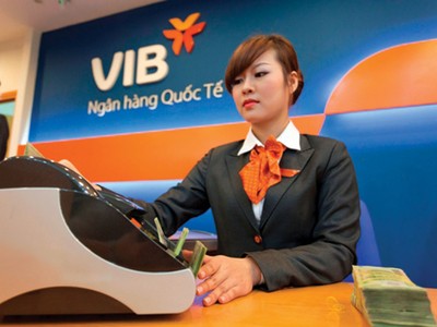 VIB đã kết hợp với công ty FinTech Weezi cho ra mắt sản phẩm MyVIB Keyboard, một ứng dụng chuyến tiển qua mạng xã hội