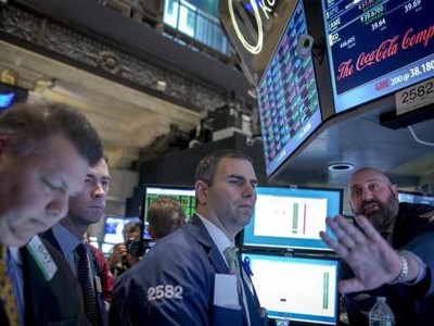 Kết quả kinh doanh nghèo nàn của Goldman Sachs và Citigroup khiến Phố Wall đảo chiều - Ảnh: Reuters