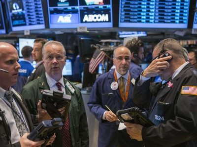 Phố Wall tiếp tục có phiên tăng thứ tư liên tiếp - Ảnh: Reuters