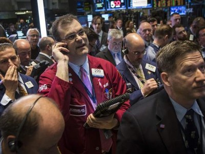 Phố Wall có phiên tăng thứ 3 liên tiếp trong tuần - Ảnh: Reuters