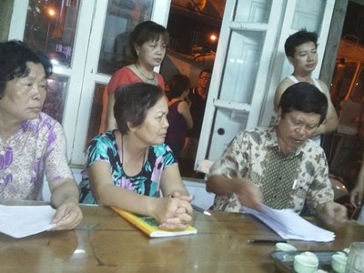 Các hộ dân Tòa nhà N04B2 lập biên bản, yêu cầu Lideco dừng thi công Tòa nhà N04B1 ngay tại công trường