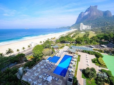 Khách sạn tuyển Anh “đóng quân” tại World Cup 2014 sang trọng như thế nào?