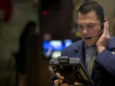 Phố Wall hồi trở lại sau dữ liệu kinh tế khả quan vừa được công bố - Ảnh: Reuters