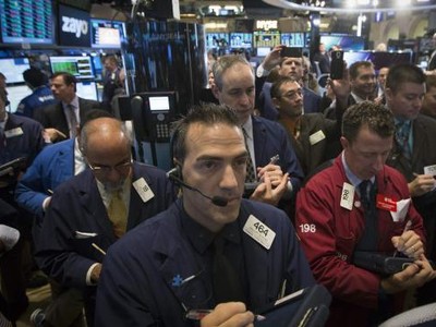 Phố Wall đã có phiên đảo chiều đáng tiếc - Ảnh: Reuters