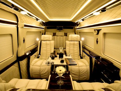 Nội thất độ xa hoa giá gần 2 tỷ. Ảnh: Autokingdom.