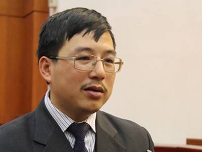 Ông Đặng Quyết Tiến cho rằng việc các ngân hàng giữ lại cổ tức không phải giải pháp căn cơ