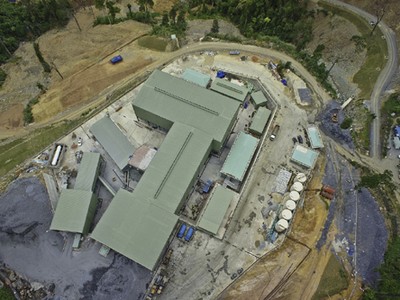 Trước áp lực cưỡng chế vì nợ thuế, Công ty vàng Phước Sơn đã phải ngưng hoạt động. Ảnh: T.H