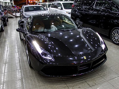 Siêu xe đổ dồn vào Việt Nam cuối tháng 6