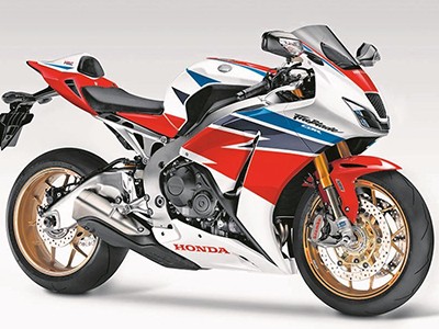 Honda CBR1000RR Fireblade 2017 - cạnh tranh Kawasaki H2