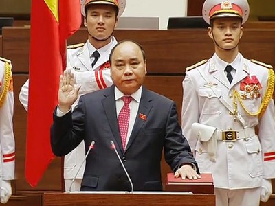 Thủ tướng Chính phủ Nguyễn Xuân Phúc tuyên thệ nhậm chức. Ảnh: VGP