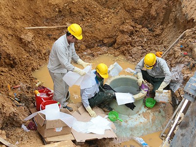  Đường ống nước sạch sông Đà gặp sự cố gần 20 lần, gây thiệt hại 13 tỷ đồng sau 6 năm đưa vào hoạt động. Ảnh: Bá Đô