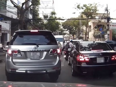 Các nhà nhập khẩu vẫn phải nộp thuế tiêu thụ đặc biệt theo quy định mới nếu bán xe ra sau ngày 1/7