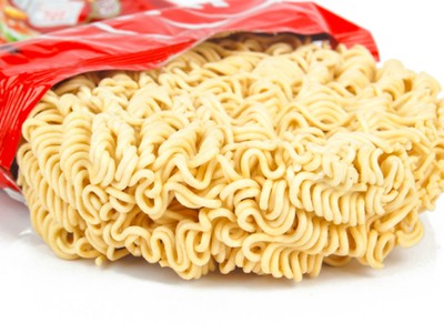 Các hãng mì đang nhắm mạnh vào đối tượng khách hàng có thu nhập khá tại Việt Nam.