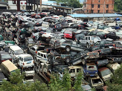 Bãi xe phế liệu hàng nghìn chiếc ở Đài Châu, tỉnh Chiết Giang. Ảnh:CCTV News.