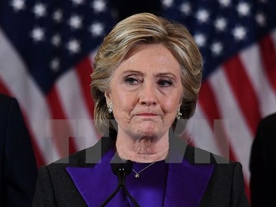 Bà Hillary Clinton trong bài phát biểu sau khi kết quả bầu cử Tổng thống được công bố ở New York, ngày 9/11. (Nguồn: AFP/TTXVN)