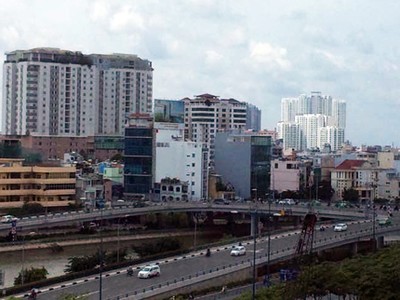  Quận 4 có diện tích nhỏ, dân số ít nhưng vẫn duy trì bộ máy hành chính đến 15 phường. Ảnh: H.C