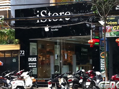 Cách đây 4 năm, Apple cũng gửi văn bản cảnh báo tương tự đến các cửa hàng kinh doanh không chính hãng tại Việt Nam
