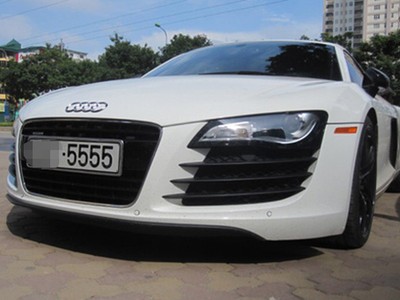 Việc đấu giá biển số đẹp sẽ giúp công bằng, tránh tiêu cực và giảm bớt gánh nặng ngân sách. Ảnh Hồng Hải