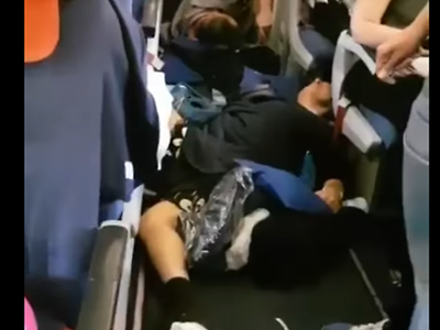 Phi cơ Nga vào vùng nhiễu động, hành khách bị hất mạnh lên trần khoang