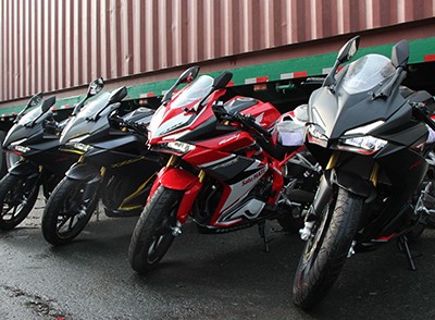 CBR250RR thế hệ mới nhập tư nhân giá khoảng hơn 200 triệu tại Việt Nam. 