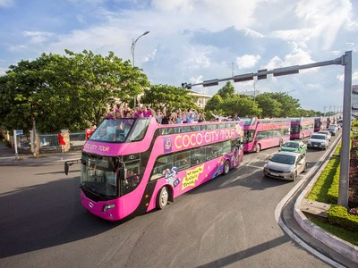 Tại Cocobay, du khách sẽ được trải nghiệm mô hình xe buýt 2 tầng lần đầu tiên xuất hiện tại Đà Nẵng
