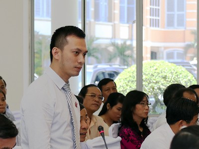 Ông Nguyễn Bá Cảnh  chuyển đến công tác đến Ban Dân vận Thành ủy giữ chức Phó Trưởng ban Thường trực Ban Dân vận Thành ủy Đà Nẵng 