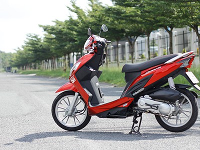 Kymco Candy Hi 50 - đối thủ mới của SYM Elite 50 tại Việt Nam.
