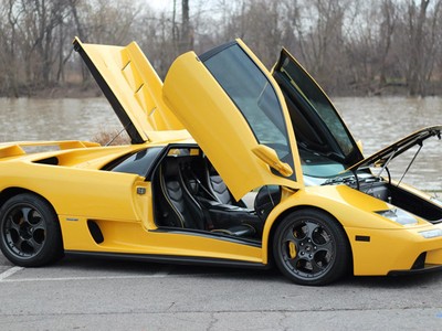 Những cách mở cửa khác thường chỉ có ở siêu xe