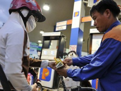 Giá xăng tăng từ 15h chiều nay