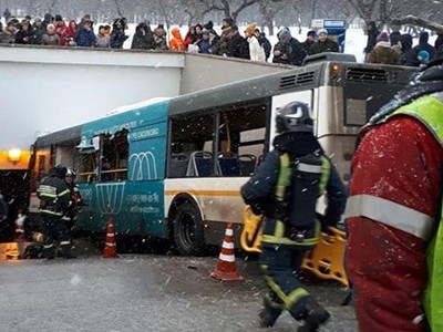 Lao xe vào hầm đi bộ tại Moscow, 5 người thiệt mạng