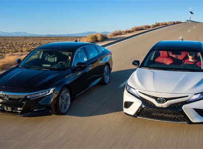 Cuộc đua doanh số của các cặp xe 'kỳ phùng địch thủ' tại Mỹ