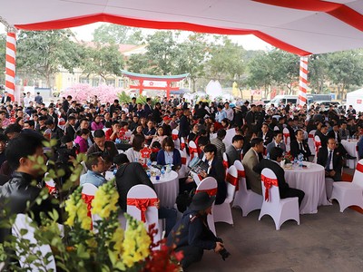 Hàng trăm nhà đầu tư bất động sản tham gia sự kiện lễ ra mắt dự án TMS Grand City Phúc Yên.