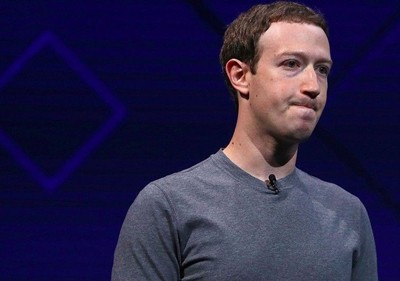 Mark Zuckerberg bị chỉ trích vì khả năng xử lý khủng hoảng trong scandal này. Ảnh:AFP