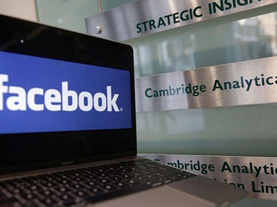 CEO Cambridge Analytica từ chức trong tâm bão scandal rò rỉ dữ liệu.