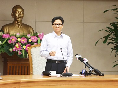 Phó Thủ tướng Vũ Đức Đam phát biểu tại cuộc họp. Ảnh: VGP/Tuấn Minh