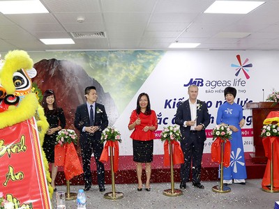 Lễ cắt băng khai trương Văn phòng đại lý khu vực Hà Nội 