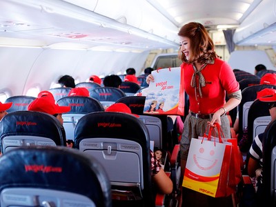 Vietjet chào mừng chuyến bay đầu tiên Nha Trang - Đà Nẵng