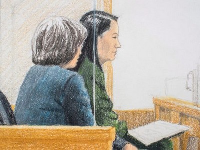 Tranh phác họa Mạnh Vãn Chu (bên phải) và người phiên dịch tại tòa hôm 7/12. Ảnh:AFP.