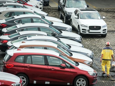 Ôtô nhập khẩu đang dần đánh mất vị thế tại thị trường Việt. Ảnh:Liêu Lãm.