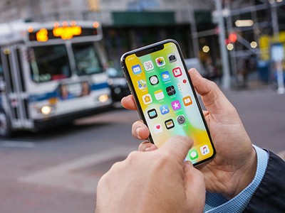 iPhone đang có giá cao so với mặt bằng chung. Ảnh:PhoneArena.