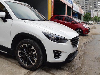 Dân buôn xe cũ "ngậm đắng", lỗ tiền triệu mỗi ngày vì xe mới giảm giá đồng loạt