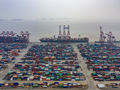 Mỹ châm ngòi chiến tranh thương mại khắp thế giới