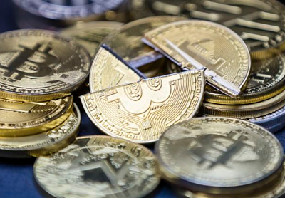 Tiền mô phỏng Bitcoin được trưng bày tại Hong Kong (Trung Quốc) năm ngoái. Ảnh:AFP