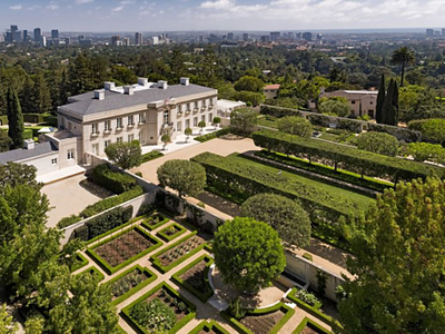 Trầy trật mới bán được nhà cho giới siêu giàu Mỹ