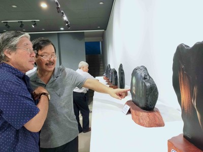 Thanh tao khi ngắm “Hồn Đá” 