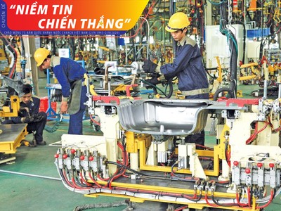 Nền kinh tế bền bỉ trong gian khó