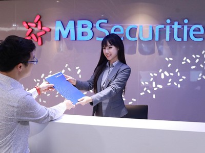 Giá ở vùng đỉnh lịch sử, Chứng khoán MB (MBS) lên phương án phát hành hơn 109 triệu cổ phiếu, giá 10.000 đồng/CP