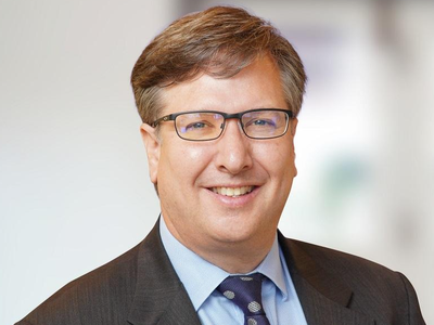 Ông Alexander Feldman.