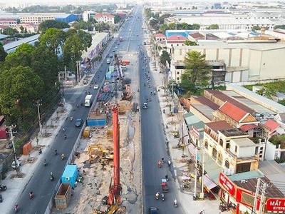 Cầu vượt 550 khởi công ngày 20/1/2022 sau 9 tháng trì hoãn.( Hình: Nguyễn Duy Thắng).